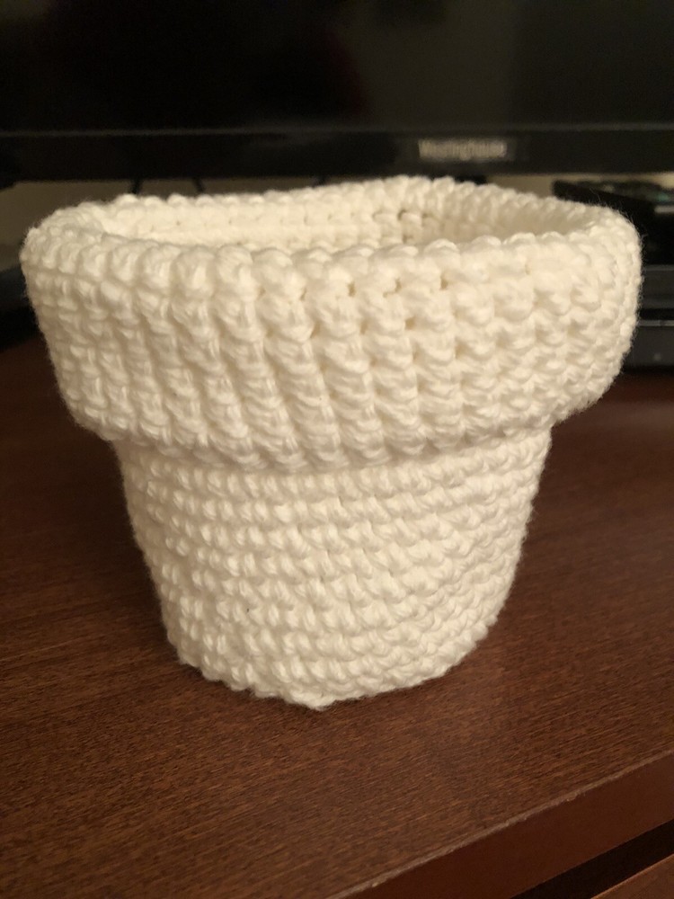 100% cotton crocheted spa container