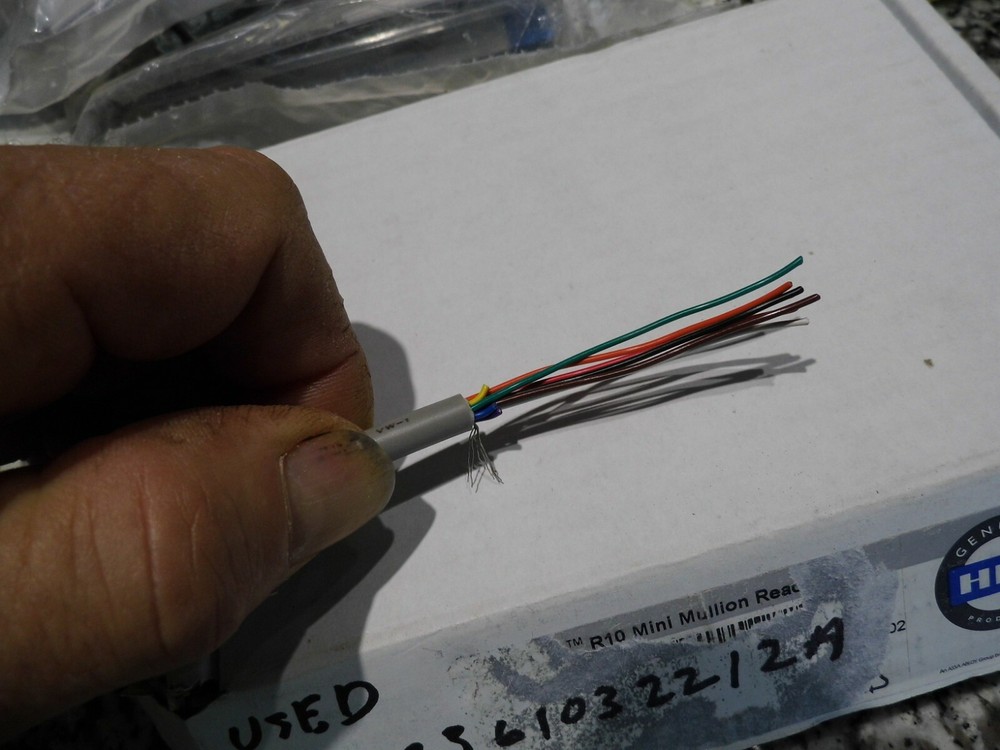 USED HID THINLINE II CARD READER CAN22361032212A