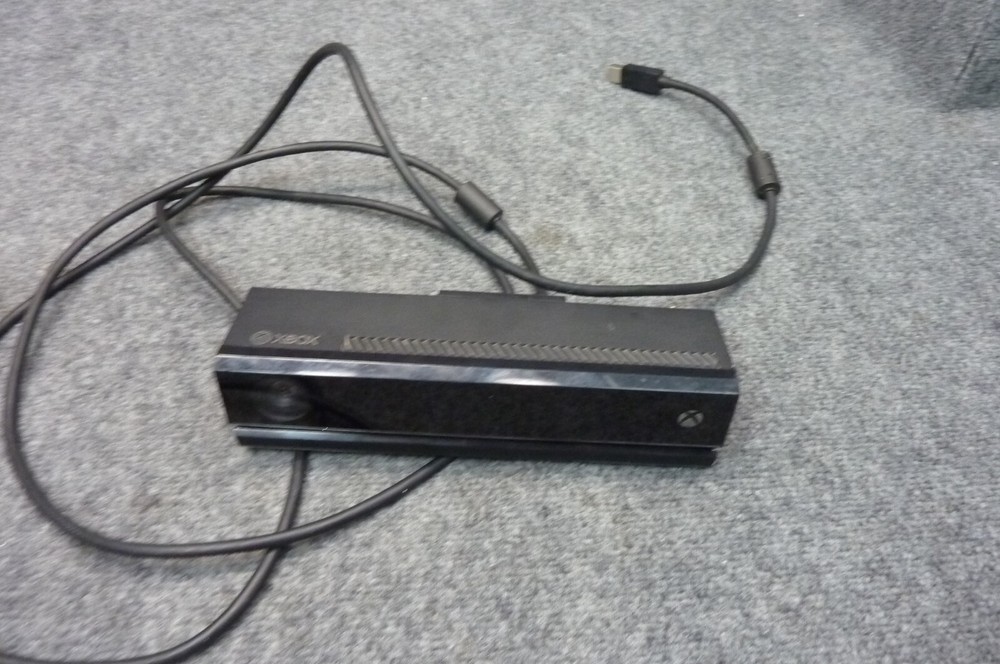 Microsoft Xbox One Kinect Camera Motion Sensor Bar Black Model 1520 OEM