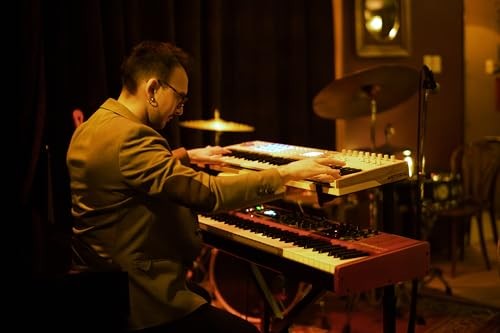 Arturia KeyLab 49 mk3 Professional MIDI Controller and Software (Black)