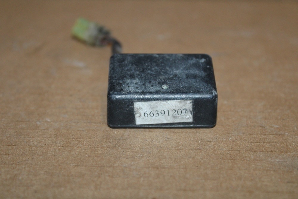 2009 2008-2016 Yamaha YZF R6 02 Oxygen Sensor Module 66391207