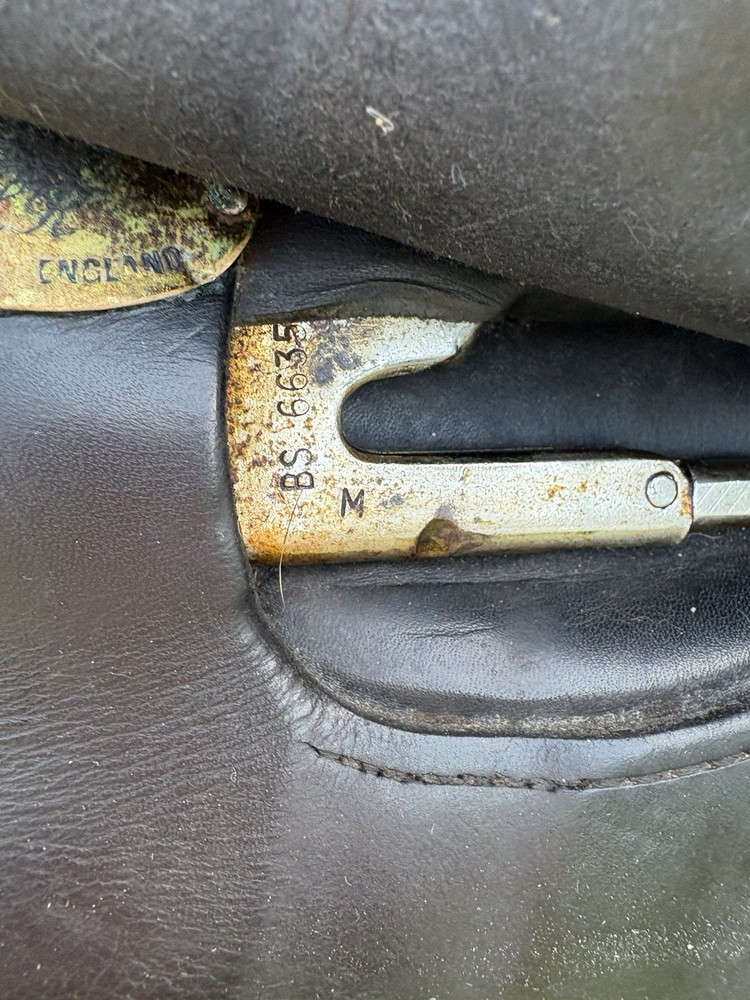 Lovatt & Ricketts All Purpose Saddle- 17M-Black