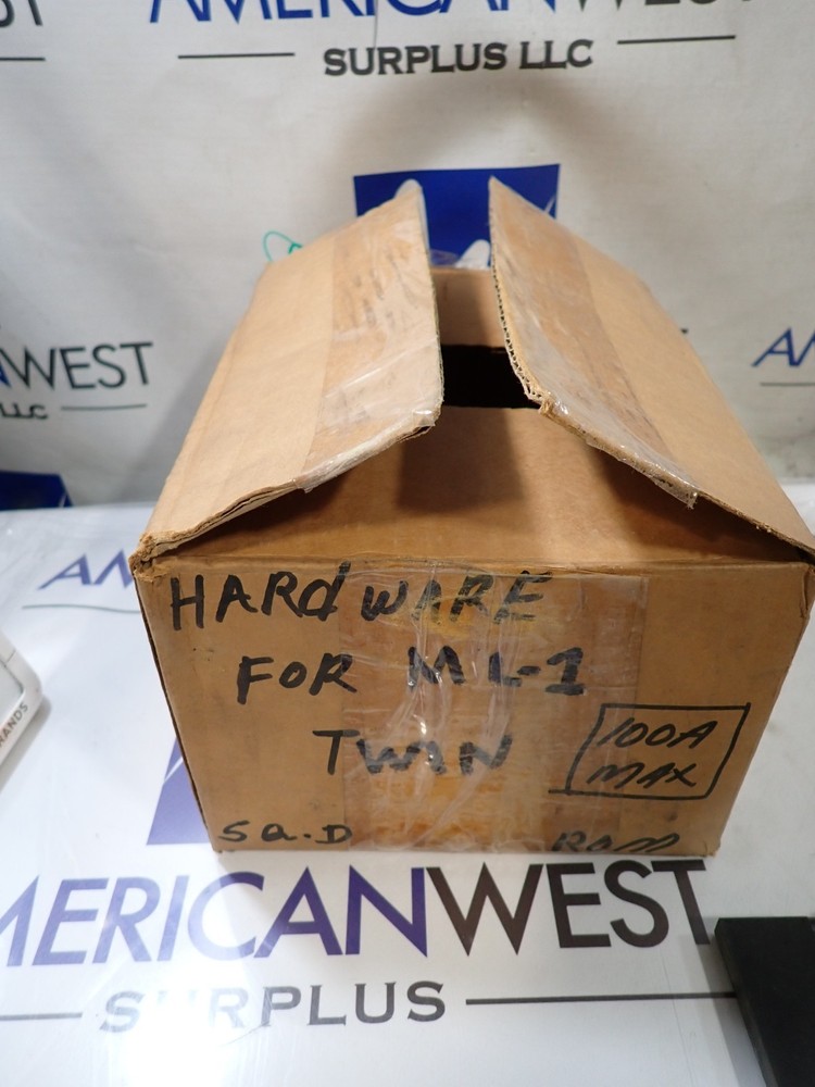 Square D Twin Hardware Kit for ML-1 Breakers 100 amp Max Twin Mounting Kit