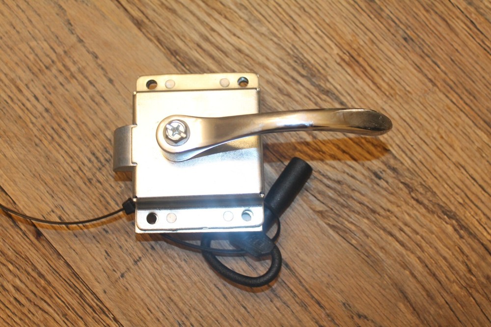 EMKA Spring Lock For z1000 Centrifuge