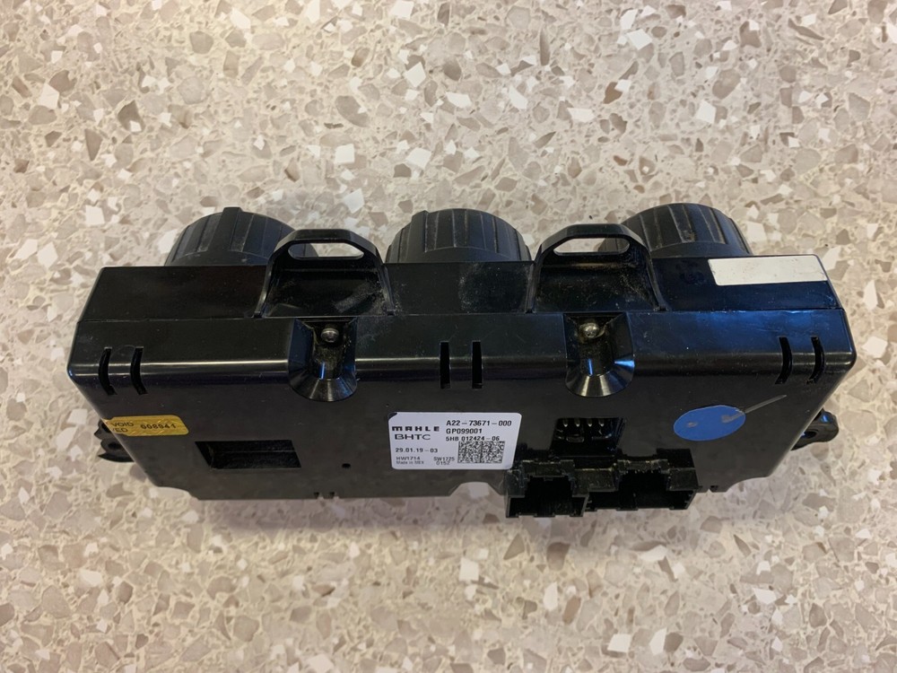 A22-73671-000 FREIGHTLINER CASCADIA TEMPERATURE CONTROL