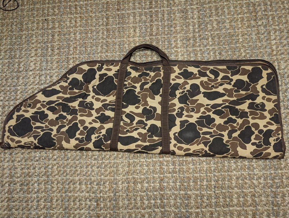 Bucheimer Soft Bow Case Vintage 51" * 18" Camo