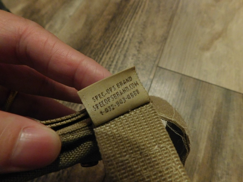 SPEC-OPS TAN MOLLE II SINGLE 9MM MAG POUCH