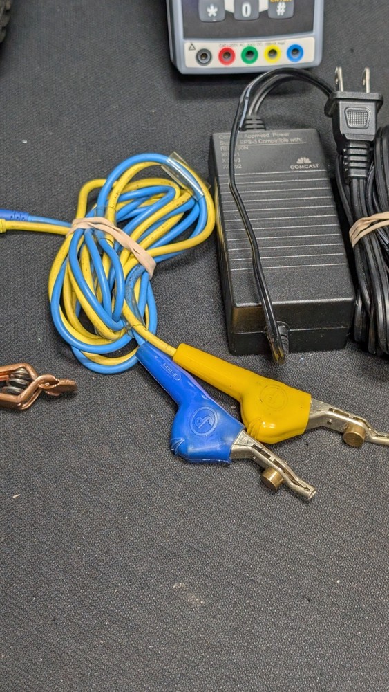 TEMPO GREENLEE SIDEKICK PLUS TWISTED PAIR CABLE MULTI TESTER see description!