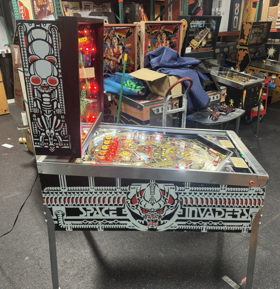 1980 BALLY SPACE INVADERS PINBALL MACHINE PROF TECHS PLAYS GREAT REFURBISHED