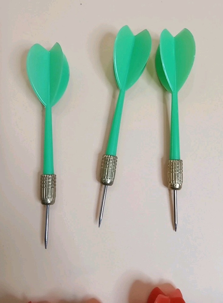 🤩 Double sided Dart Board Set with 6 darts.