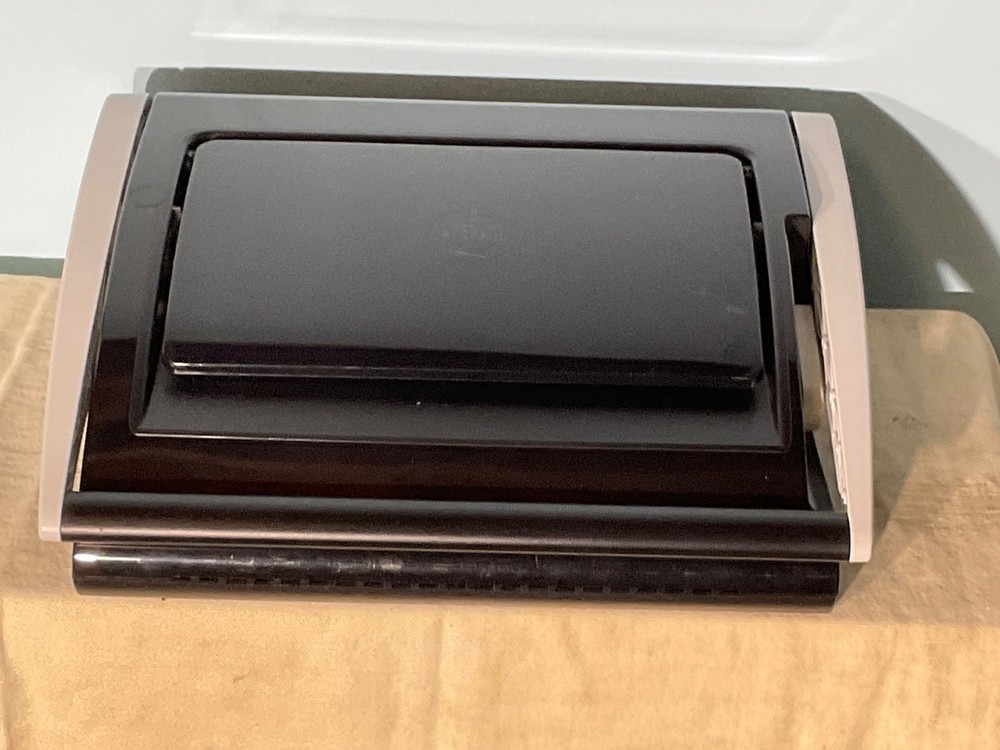 Swingline GBC CombBind C20 Binding Machine - 30 Sheet Capacity