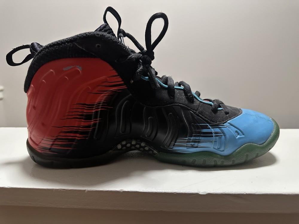 Size 7 - Nike Air Foamposite Pro Spider-Man