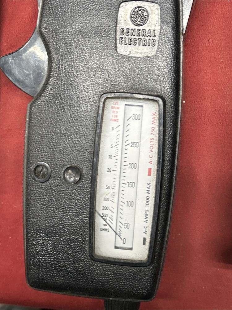 Vintage GE Voltmeter Meter Snapper 1000 942D