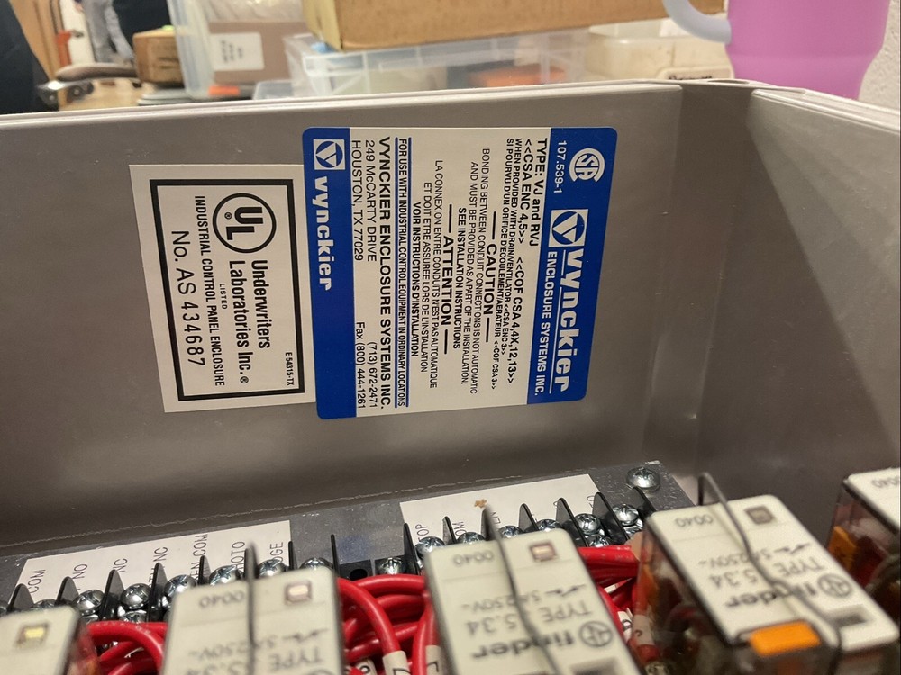 Vynicker enclosure VJ1210W ECS