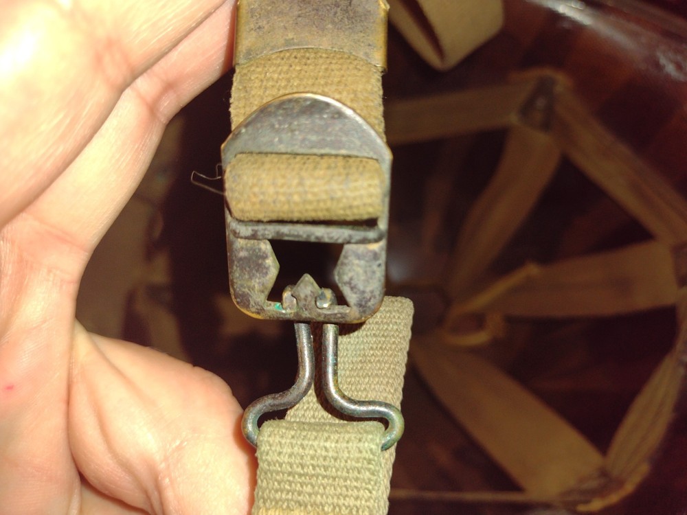 Ww2 helmet front seam fixed bale READ THE DESCRIPTION
