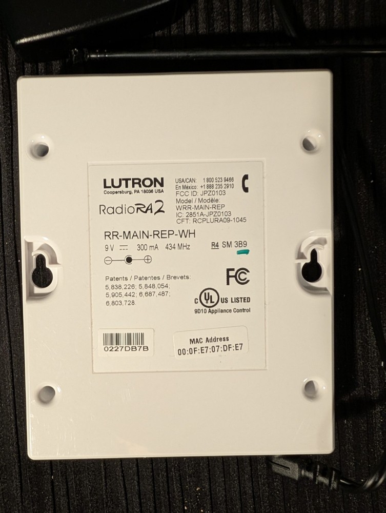 Lutron RadioRA2 RR-MAIN-REP-WH 120V Main Repeater Processor