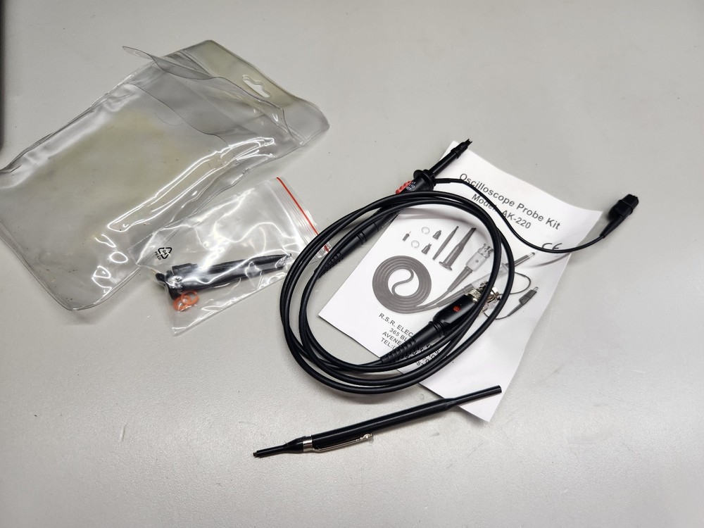 Oscilloscope Probe Kit AK-220