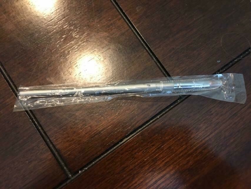 TIGI  LIP BRUSH