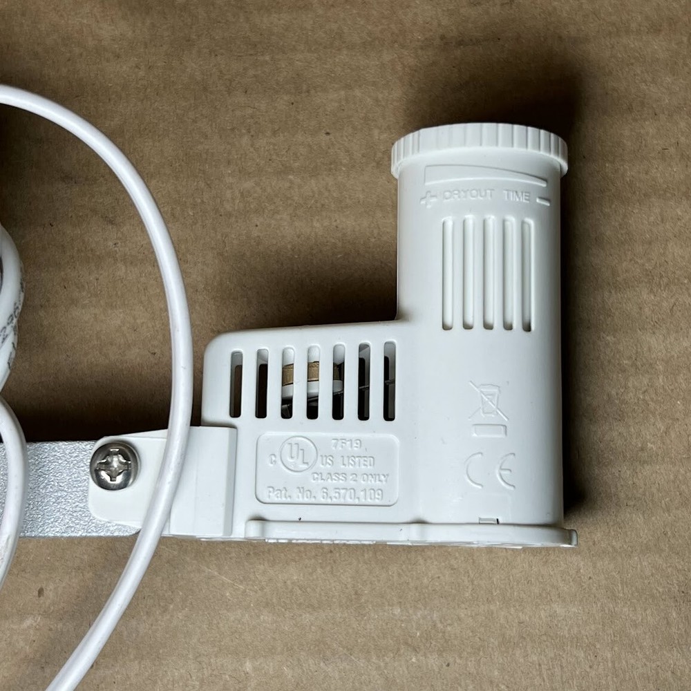 Hunter Rain-Clik Rain Sensor Hardwired w/ Bracket