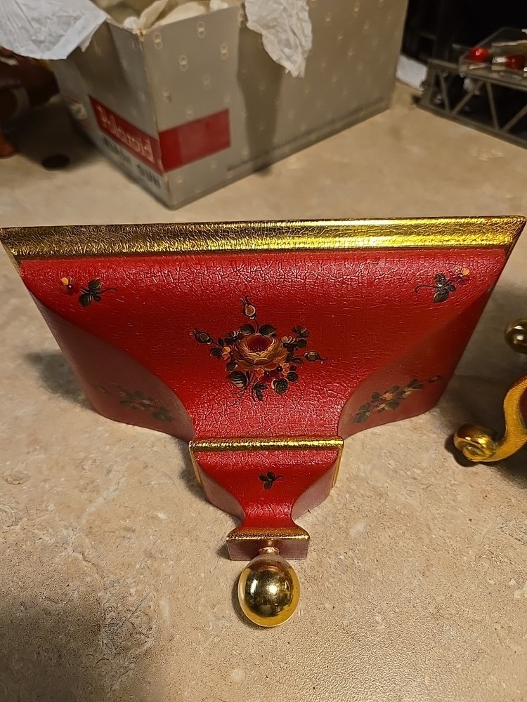 Le Castel Gold colored 10" Mantle clock - needs work - AS IS