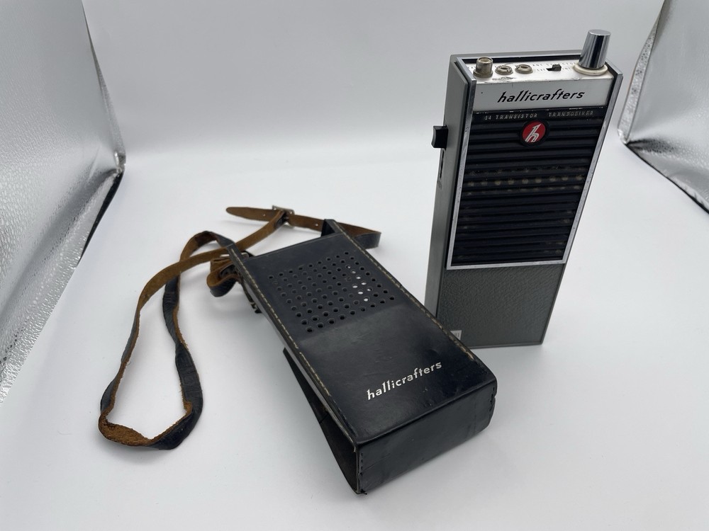 Hallicrafters CB-181 Transceiver Model with Case, Powers On, Good antenna, Strap