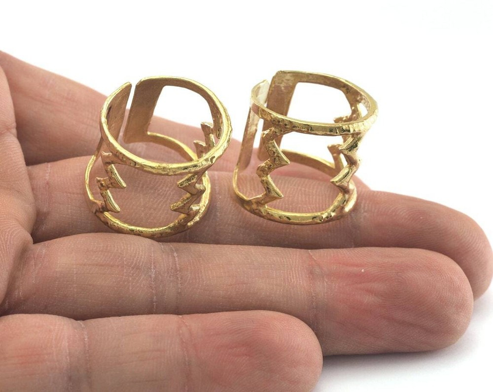 Ring Zig Zag Adjustable Ring Blank - Raw Brass (17mm 7US inner size) 2534