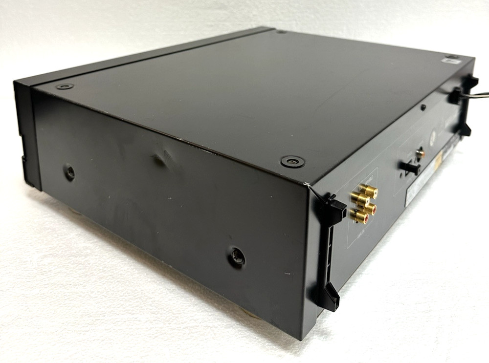 Denon DCD-1520 CD Player Tested & Working! READ!