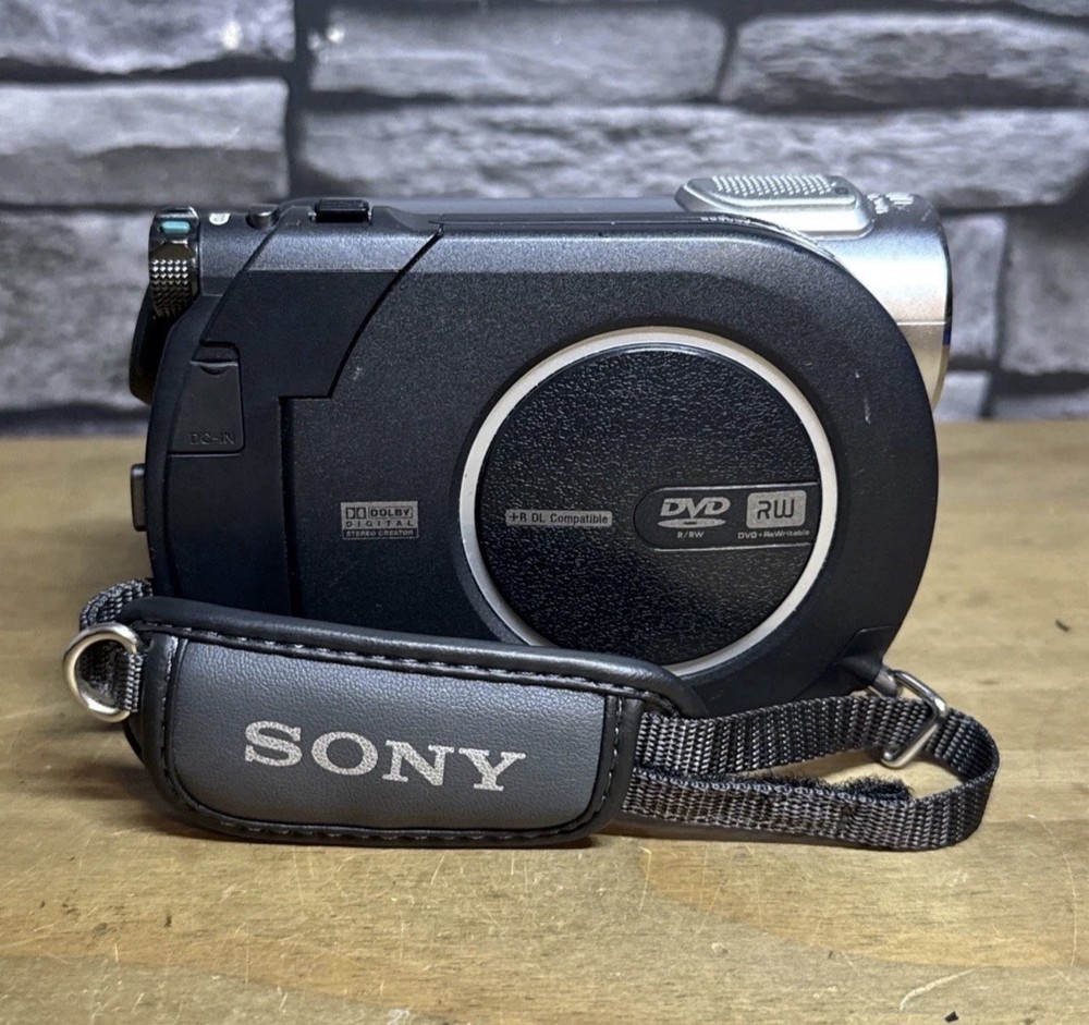 Sony Handycam DCR-DVD106E Handheld DVD Camcorder Silver Case - Untested