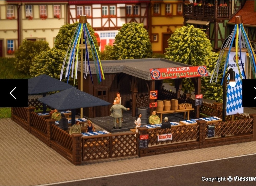Vollmer Beer Garden 43784 HO SCALE