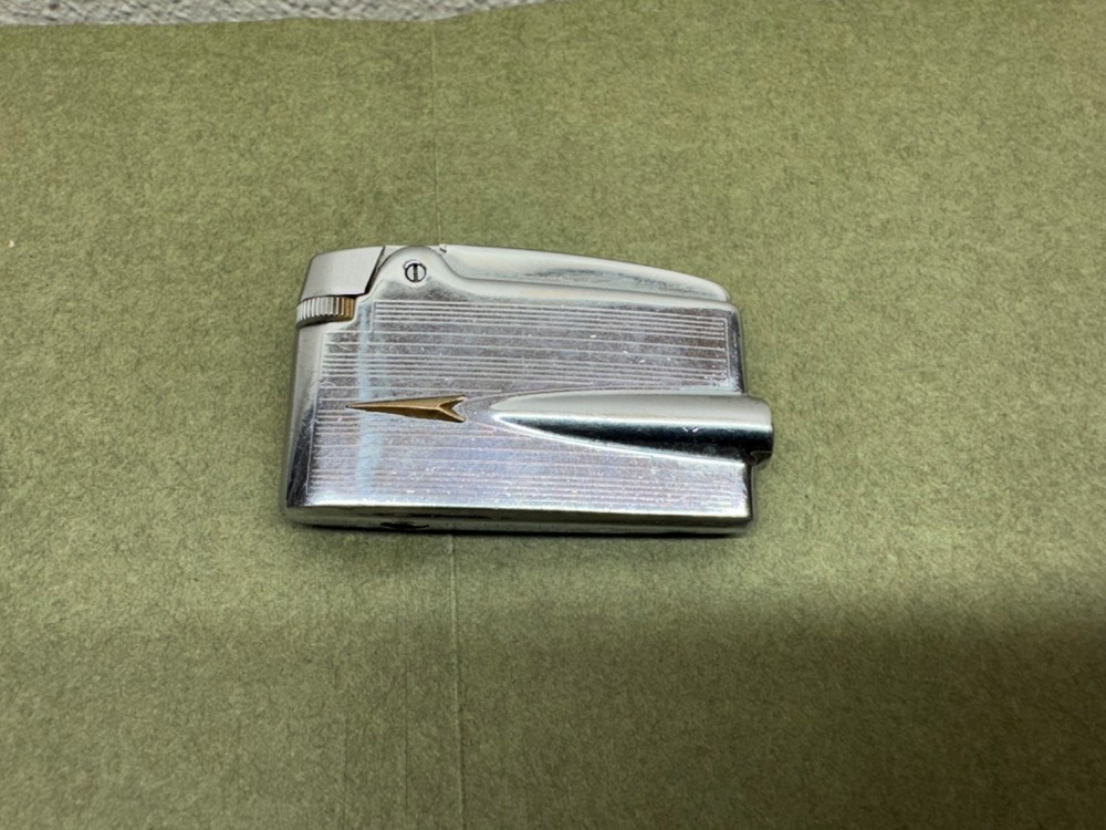 Vintage Ronson Varaflame Lighter