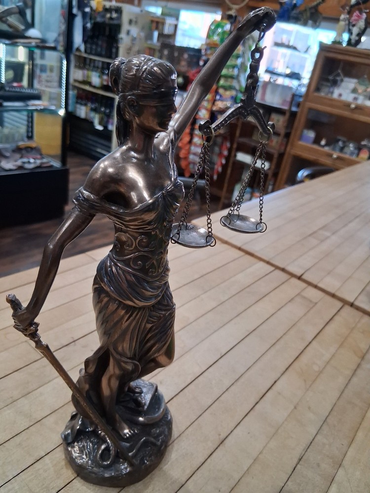 Lady Justice Blindfolded Scale Sculpture Figurine