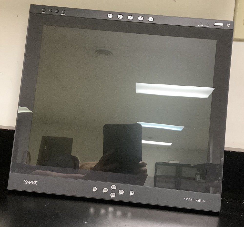 SMART Podium ID370 Interactive Pen Display | No Pen or Power Adapter