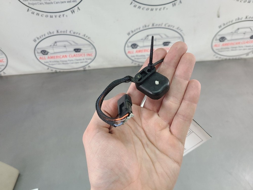 2004-09 Cadillac XLR Potentiometer / Microswitch Sensor Assembly - OEM