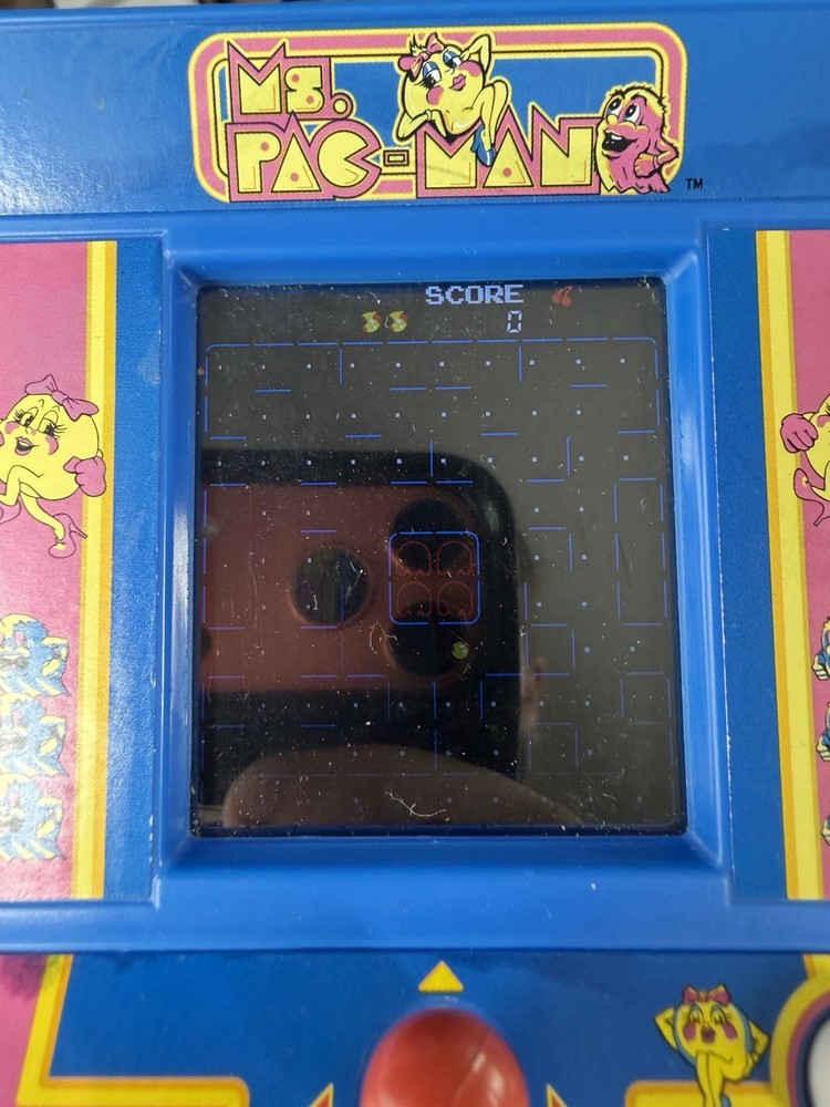 2018 Basic Fun Ms.Pac-man Handheld Retro Mini Arcade Game Bandai Namco