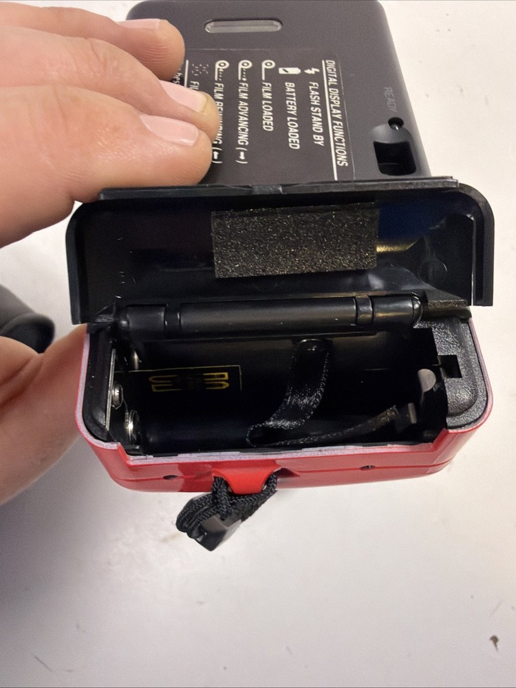 VIVITAR PS55S CAMERA WITH CASE *AS IS