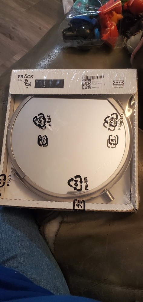 IKEA  Expandable Mirror Brand New Frack