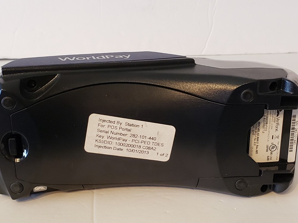 Verifone Credit Card Machine Terminal Reader Model VX520 Silver