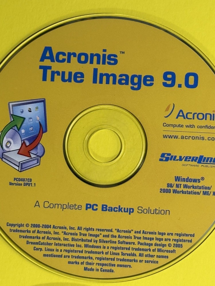 10 Vintage CD Rom Softwares Windows XP , Windows 7 , Acronis , Driver discs.