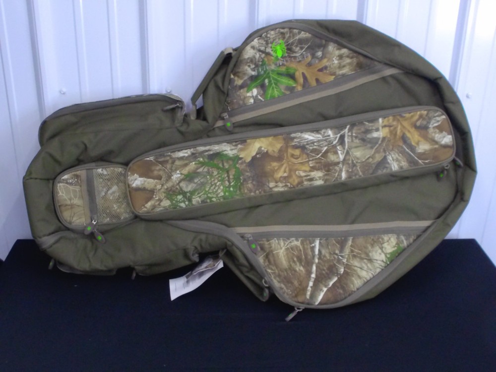 TARANTULA ECHO COMPOUND BOW CASE W/POCKETS NWT  35L X 24W