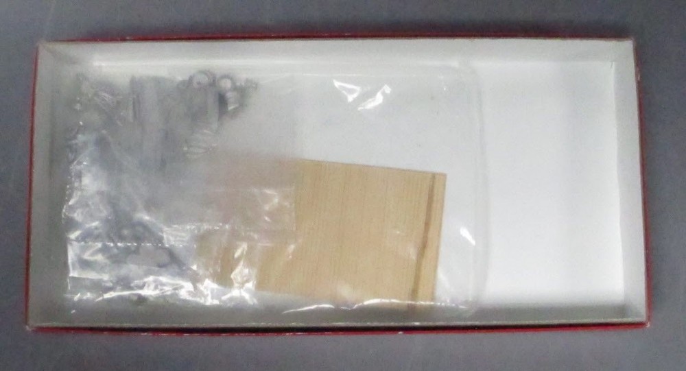 Scale Structures 7204 HO Roundhouse Interior and Exterior Details Kit