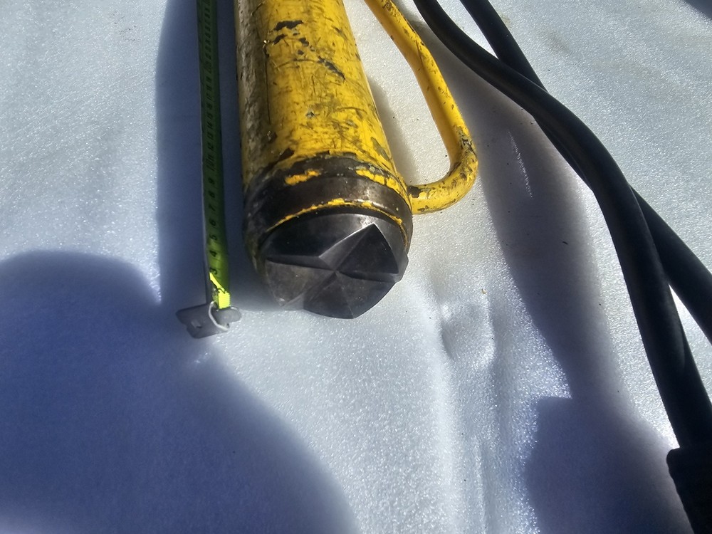 GENESIS RESCUE EQUIPMENT RAM