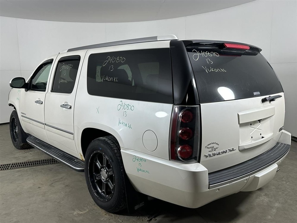 Camera/Projector Radar Unit Quarter Panel Mounted Fits 11-14 ESCALADE 2714578