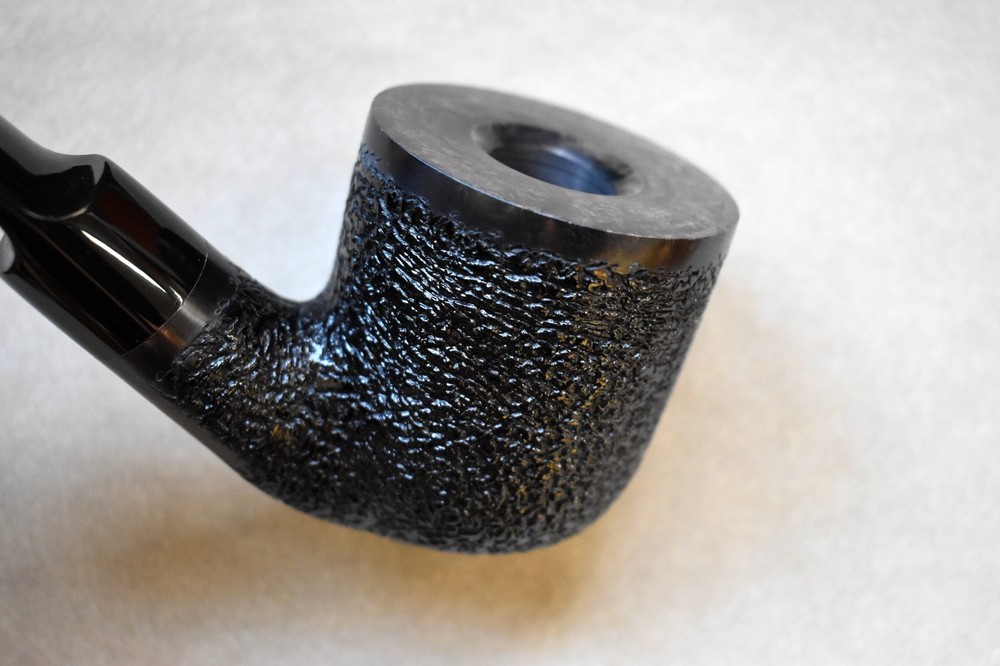 Moretti Pipe Super Magnum Black Rusticated Freehand