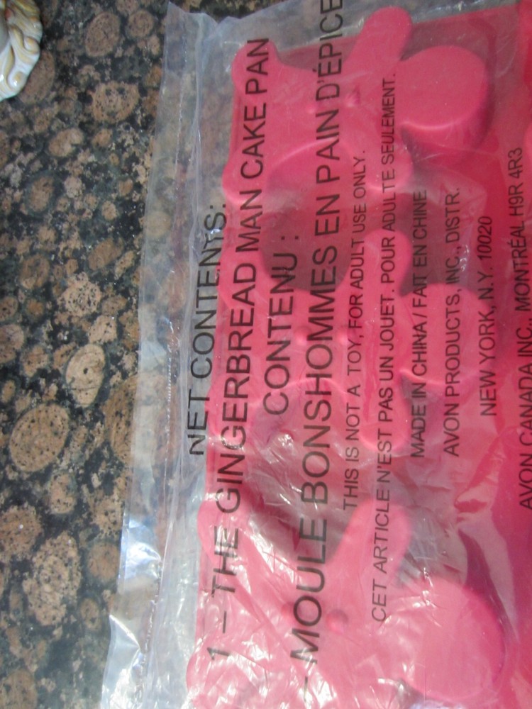 Nwt Avon 2010 Gingerbread Man Cake Pan silicone AWESOME