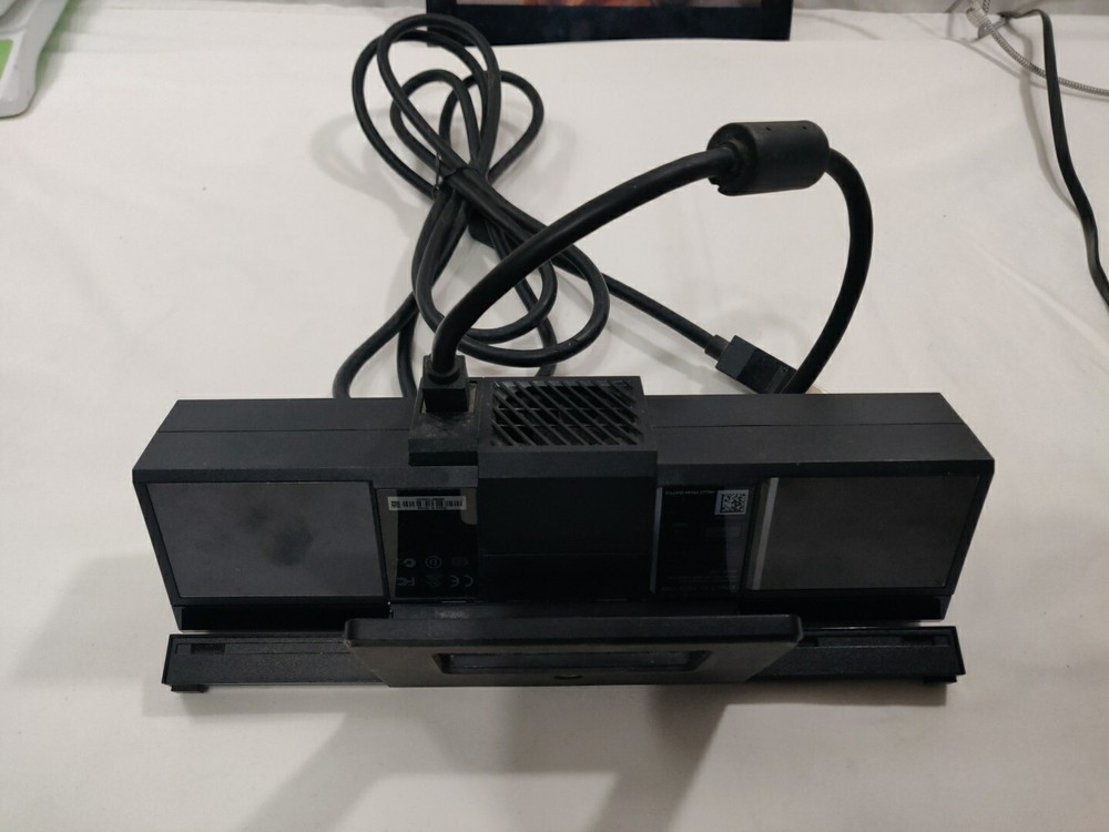 Microsoft Kinect Motion Sensor Camera for Xbox One, Model 1520 Tested Read Descr