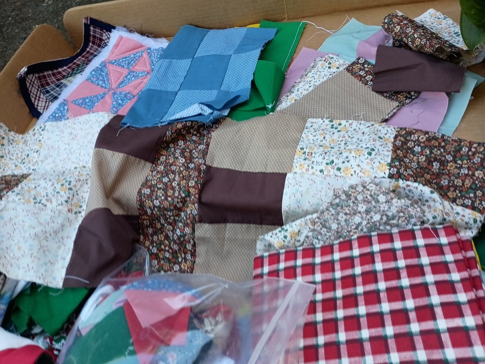 Vintage Quilt Scraps Fabrics Projects Unfinished