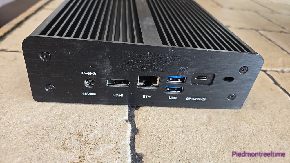 Bosch VideoJet 7000 VJD-7513 4K Video Decoder (no HD's)