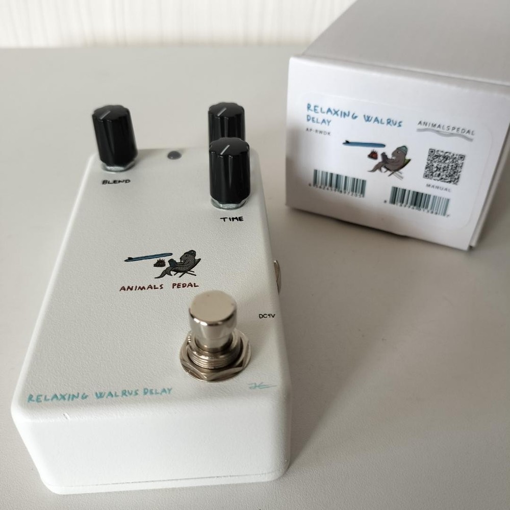 : Animals Pedal RELAXING WALRUS DELAY