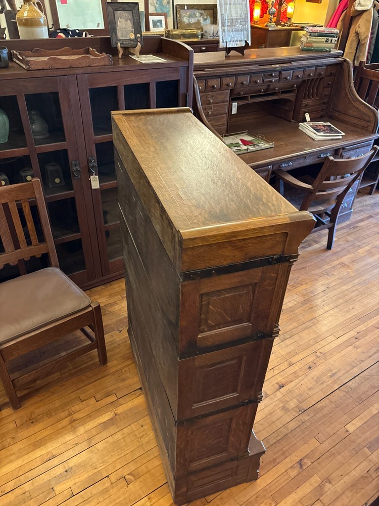 Ideal Globe Wernicke Barrister Bookcase