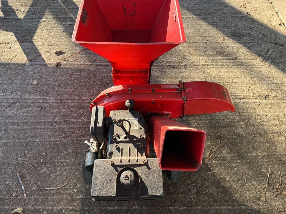 mtd yard machines 8 hp chipper shredder